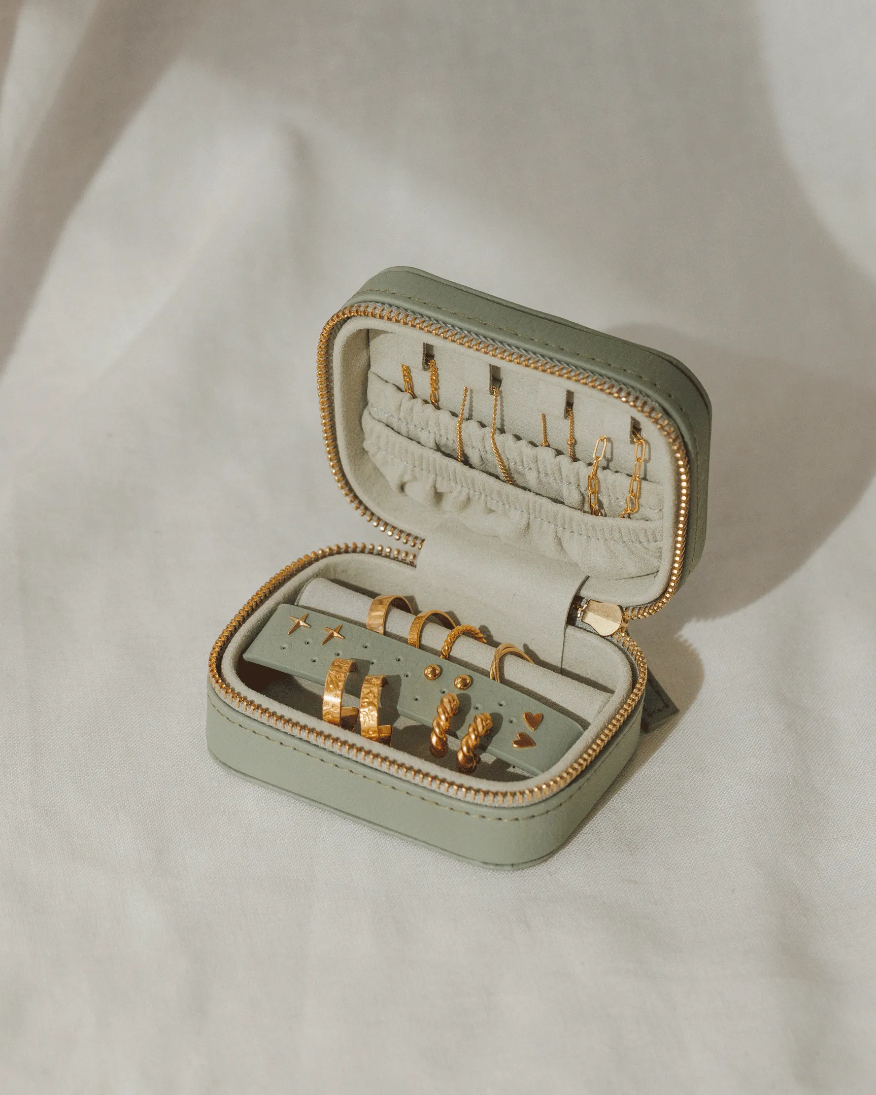 Sidekick Jewelry Case