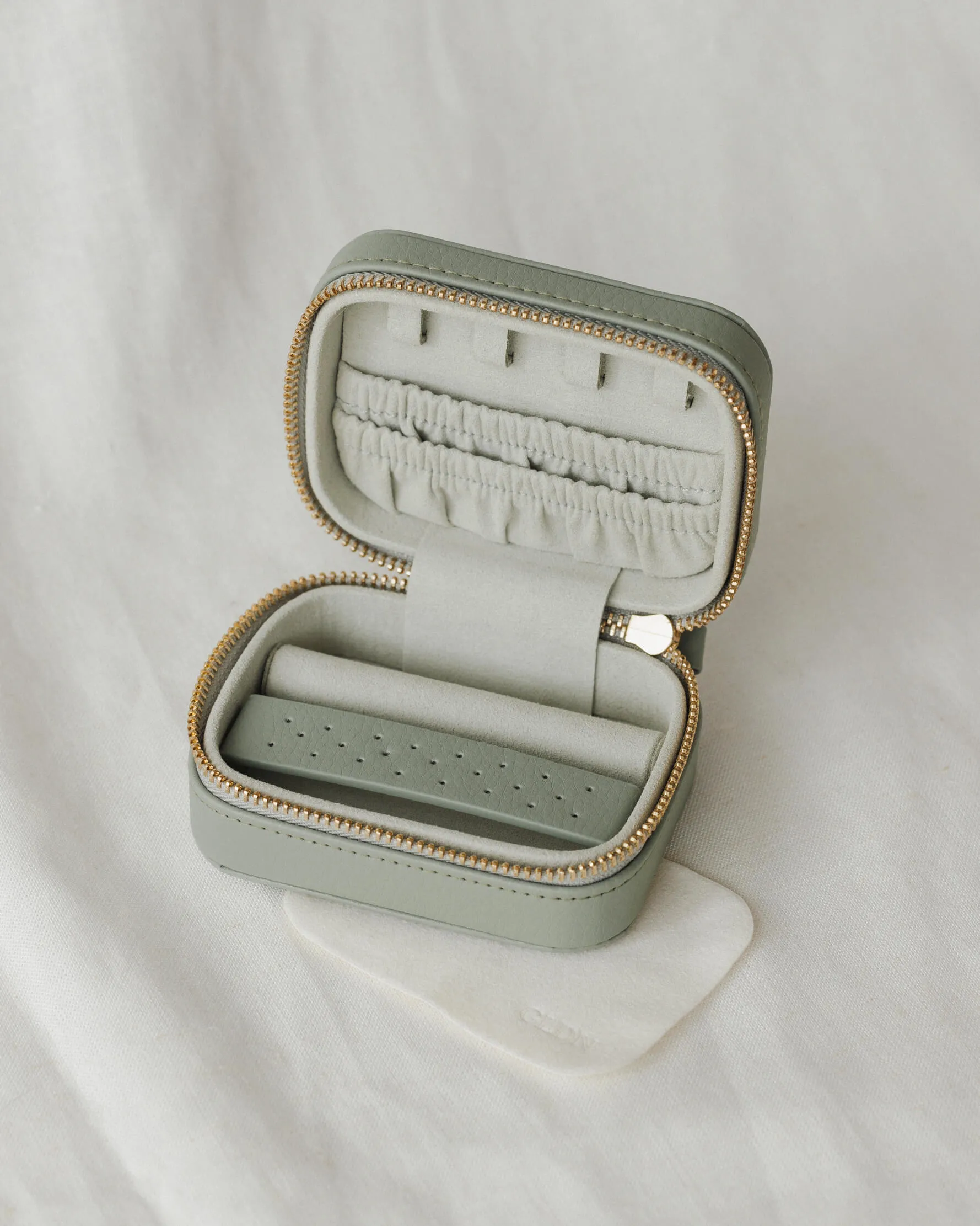 Sidekick Jewelry Case